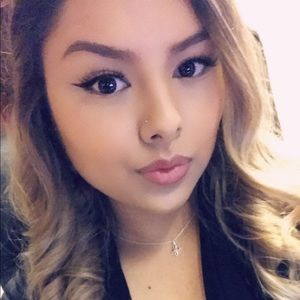 Meet your Posher, Christiana